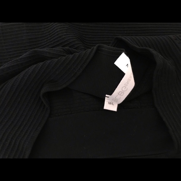 BCBGeneration Ribbed w/ Bottom Mesh Panel. Black, SZ.M/L - Picture 6 of 7